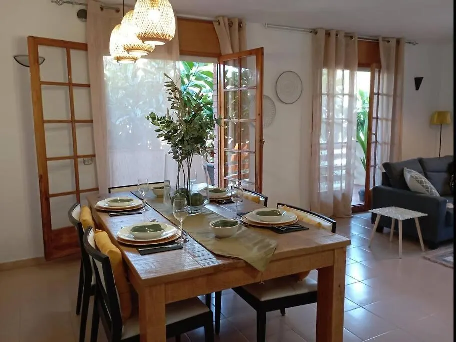 Casa En Castelldefels A 5 Min De La Playa 빌라 펜션
